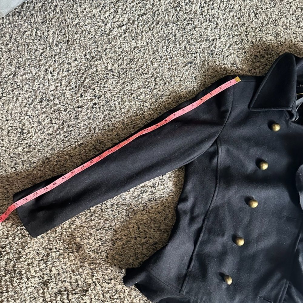 DKNY Wool coat with ruffled trim, pockets and oversized buttons.Size 2 - Picture 8 of 13